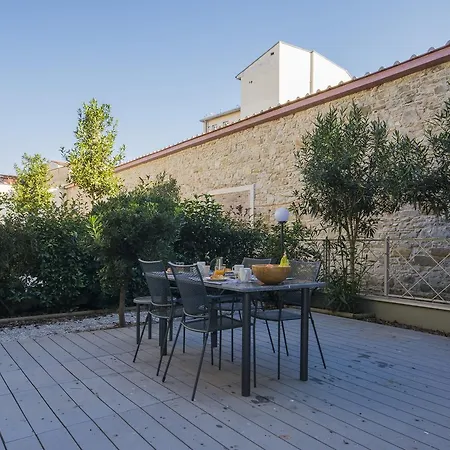 Borgo Guelfo Iii Apartment