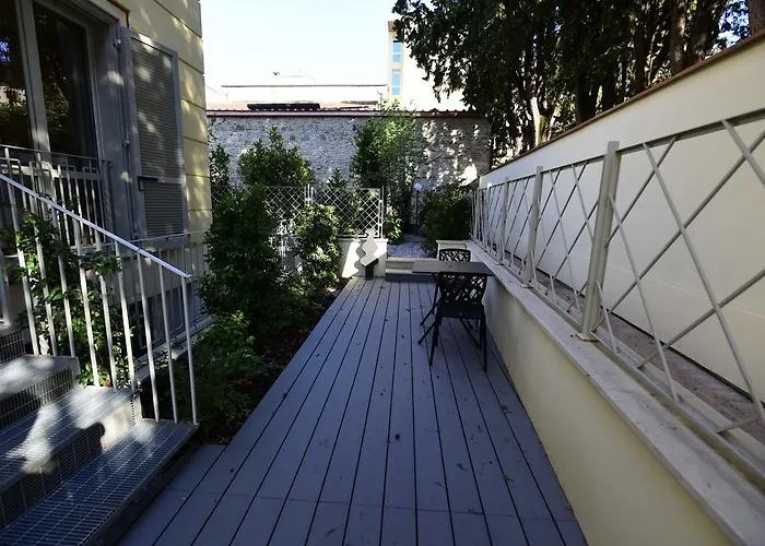 Borgo Guelfo Iii