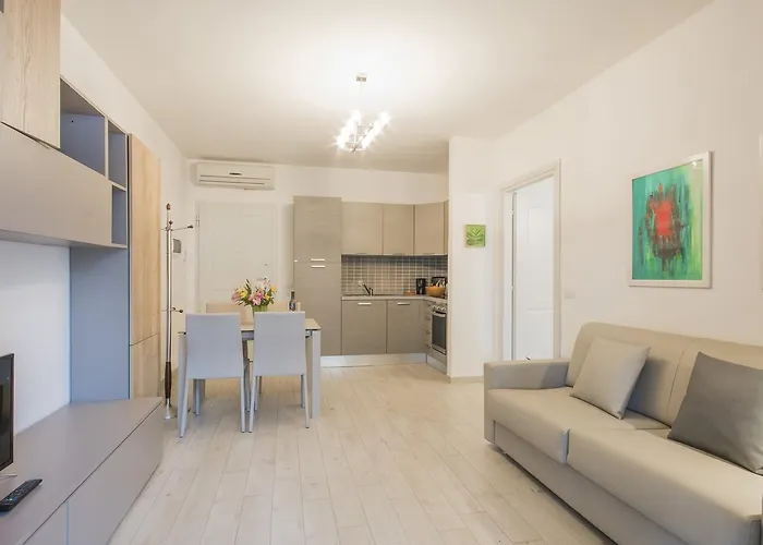 Borgo Guelfo Iii 아파트 *